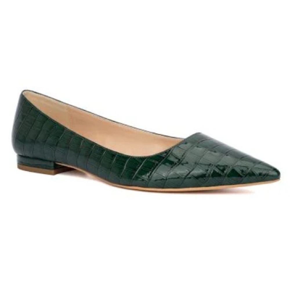 Professional pointed toe flats, perfect for the office